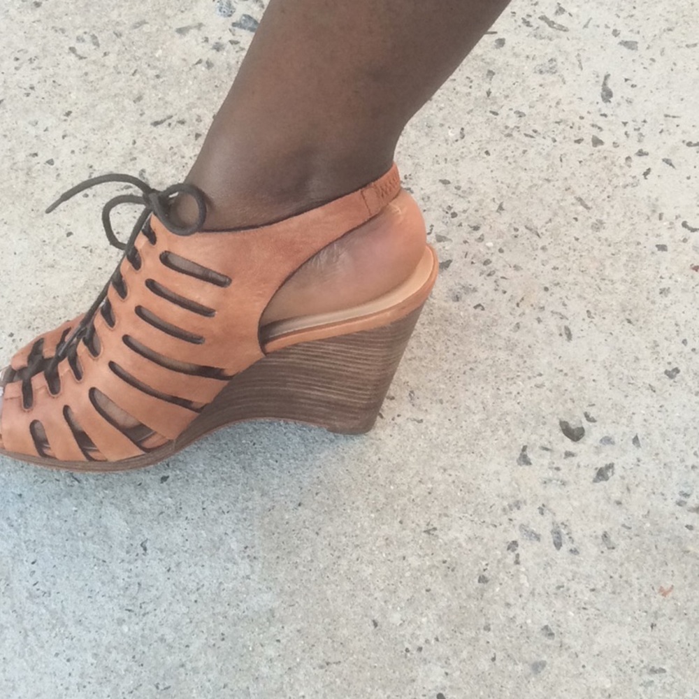 Cole Haan wedge sandals - Picture 4 of 4
